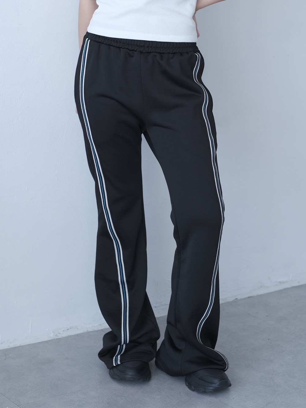 curved track boots cut pants